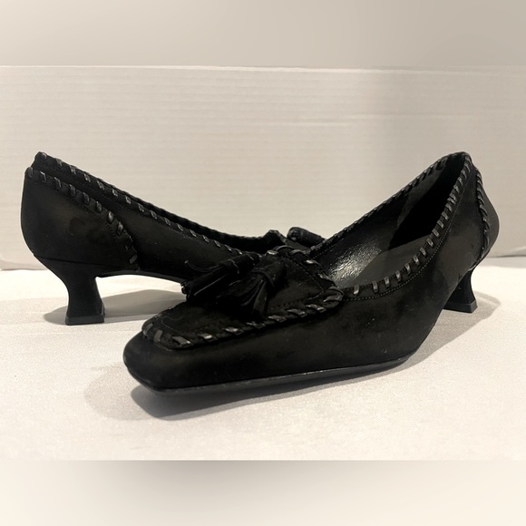 Stuart Weitzman Shoes - STUART WEITZMAN Black Suede Tassel Heels Women’s Size 6